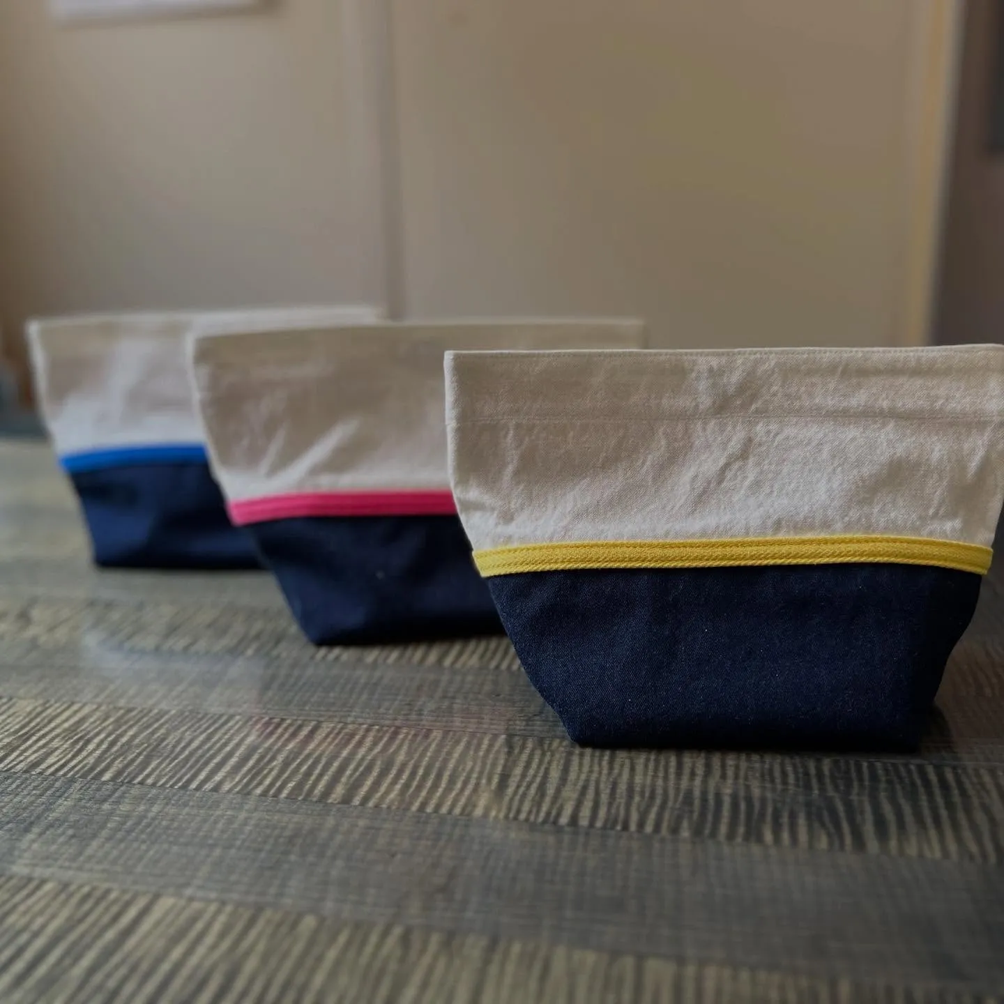 今年のクリアはカラフルに